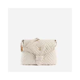 Alviero Martini Bags.. Ivory