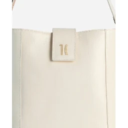 Alviero Martini Bags.. Ivory