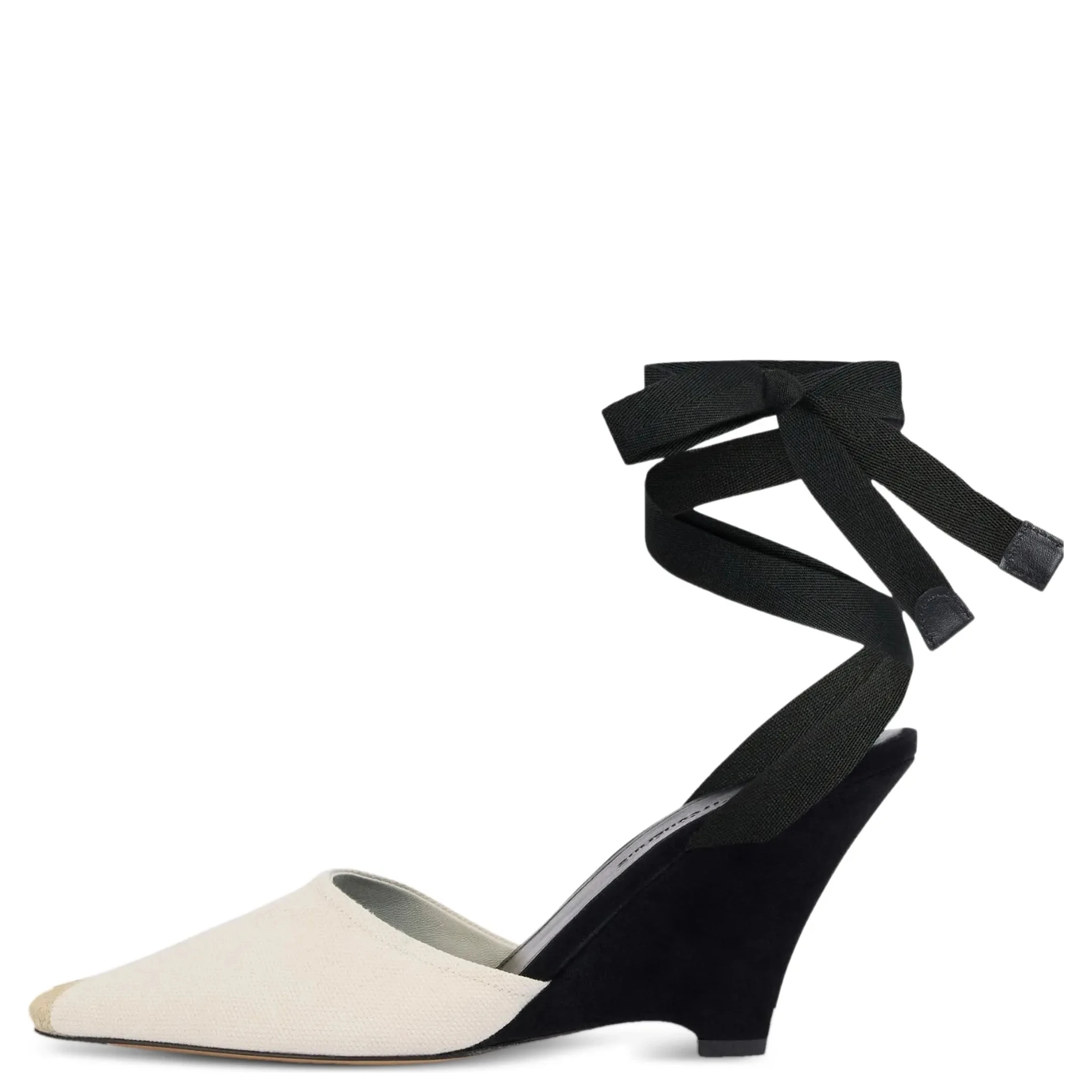 JACQUEMUS Flat shoes Beige
