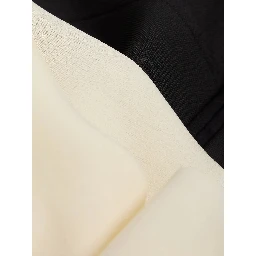 جاكيتات أرماريوم سوداء