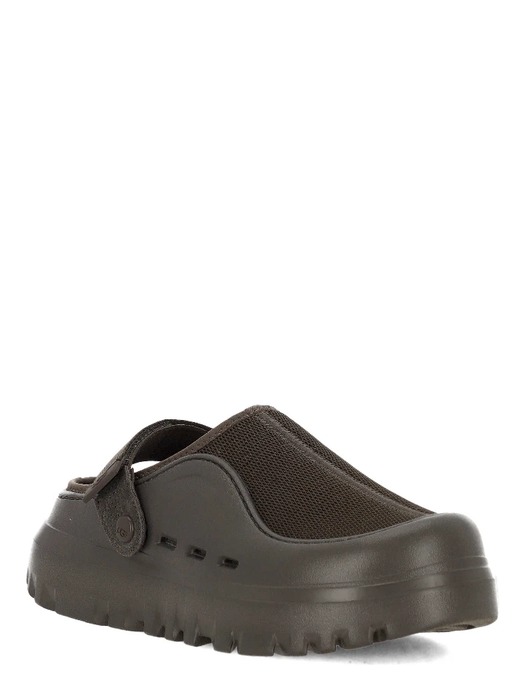 UGG Sandals alternative
