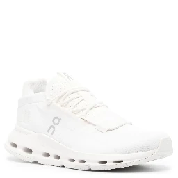 ON SNEAKER Sneakers