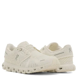 ON SNEAKER Sneakers