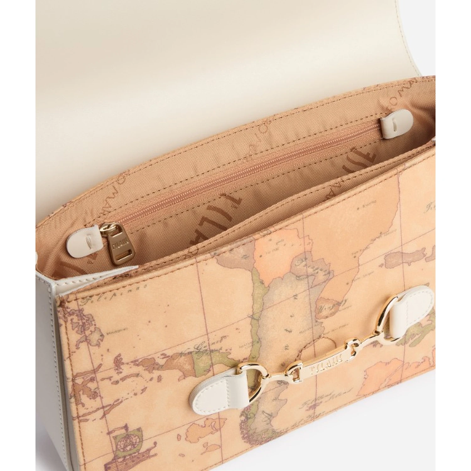 Alviero Martini Bags.. Ivory
