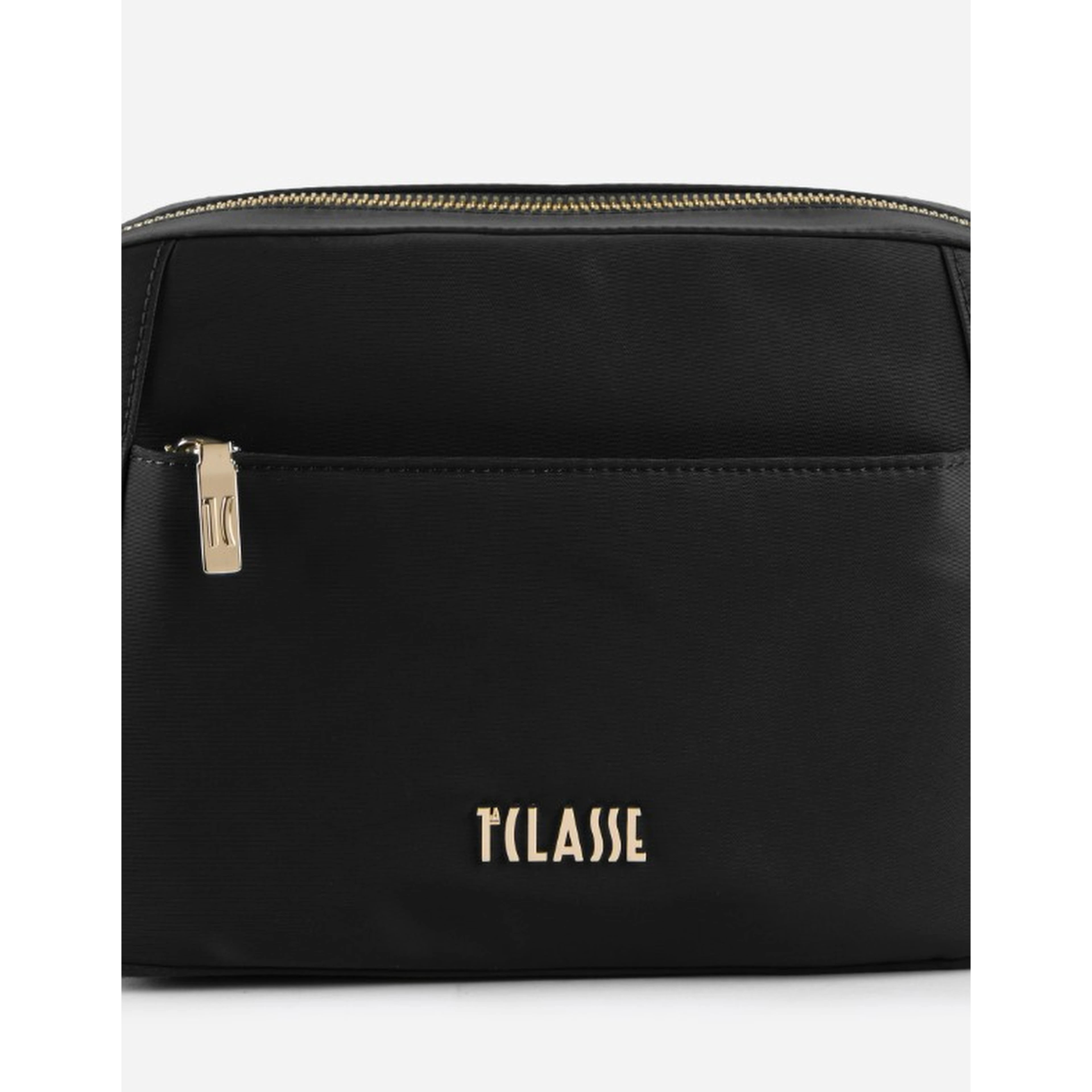 Alviero Martini Bags.. Black