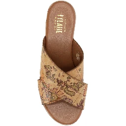 Alviero Martini Flat shoes Natural