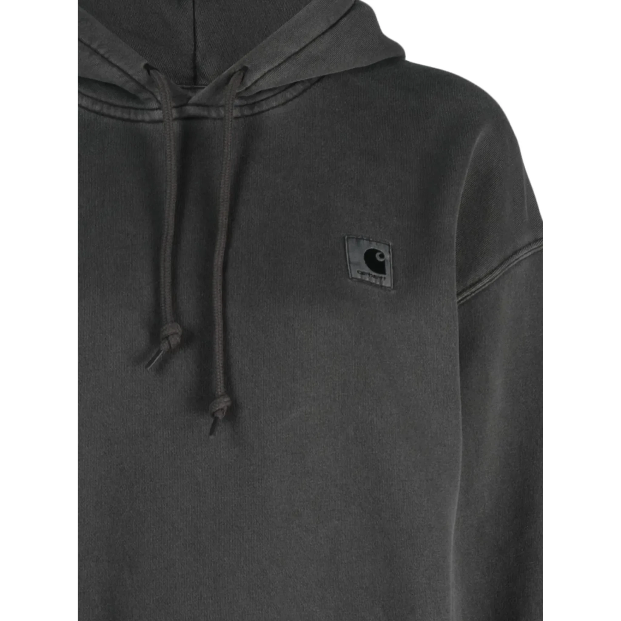 كنزات كارهاارت قيد التطوير