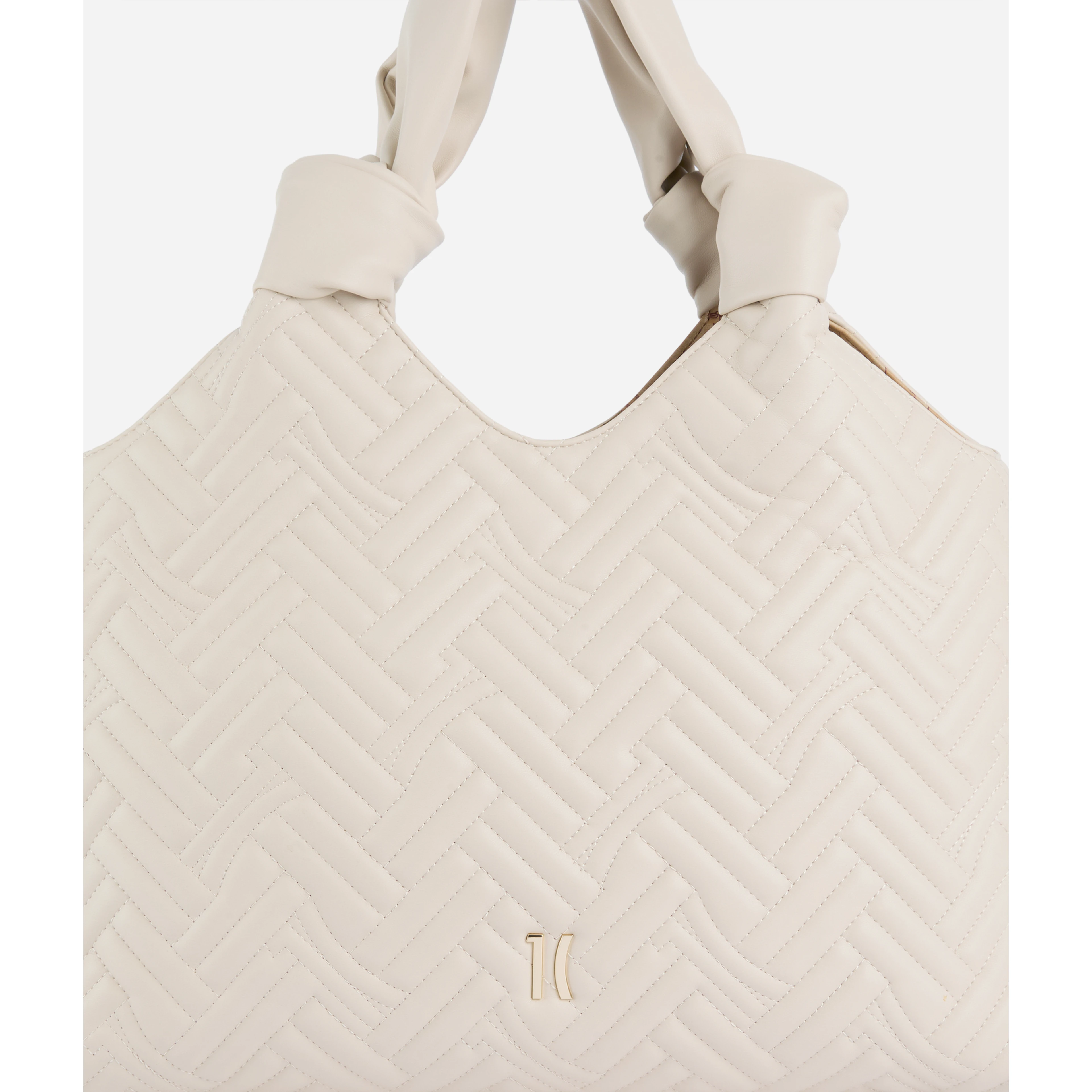 Alviero Martini Bags.. Ivory