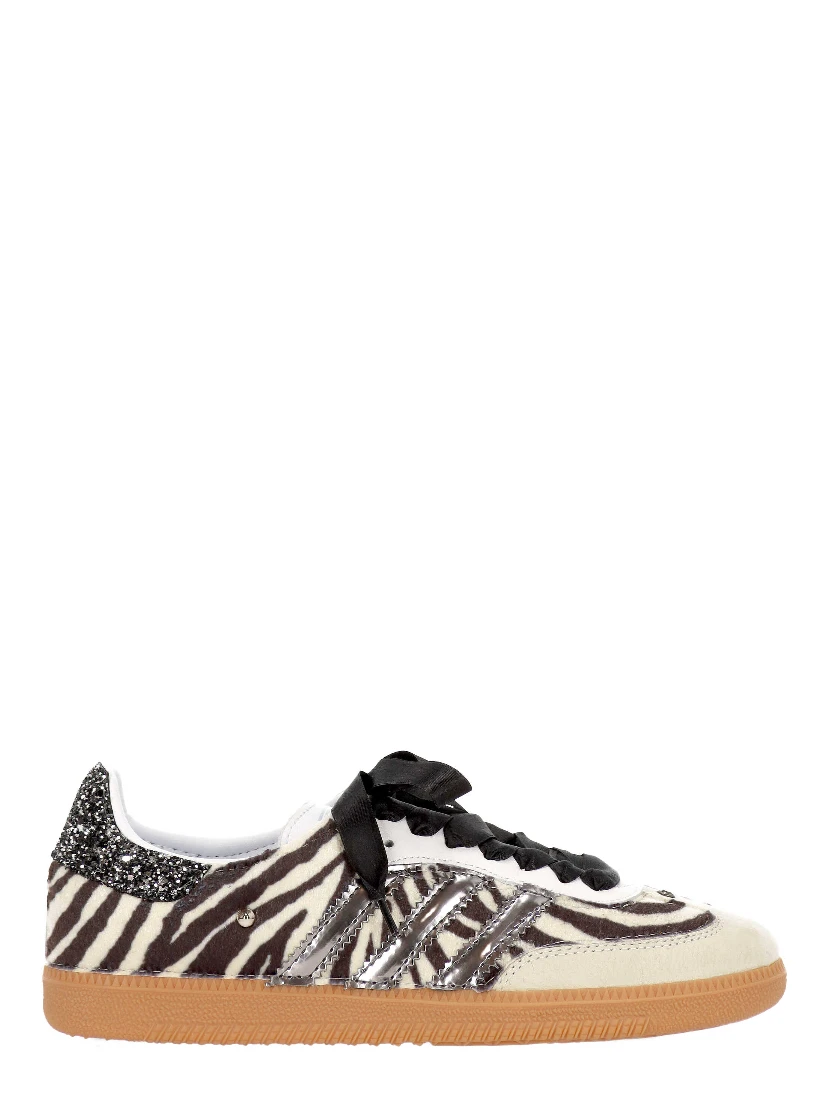 WEARART Sneakers