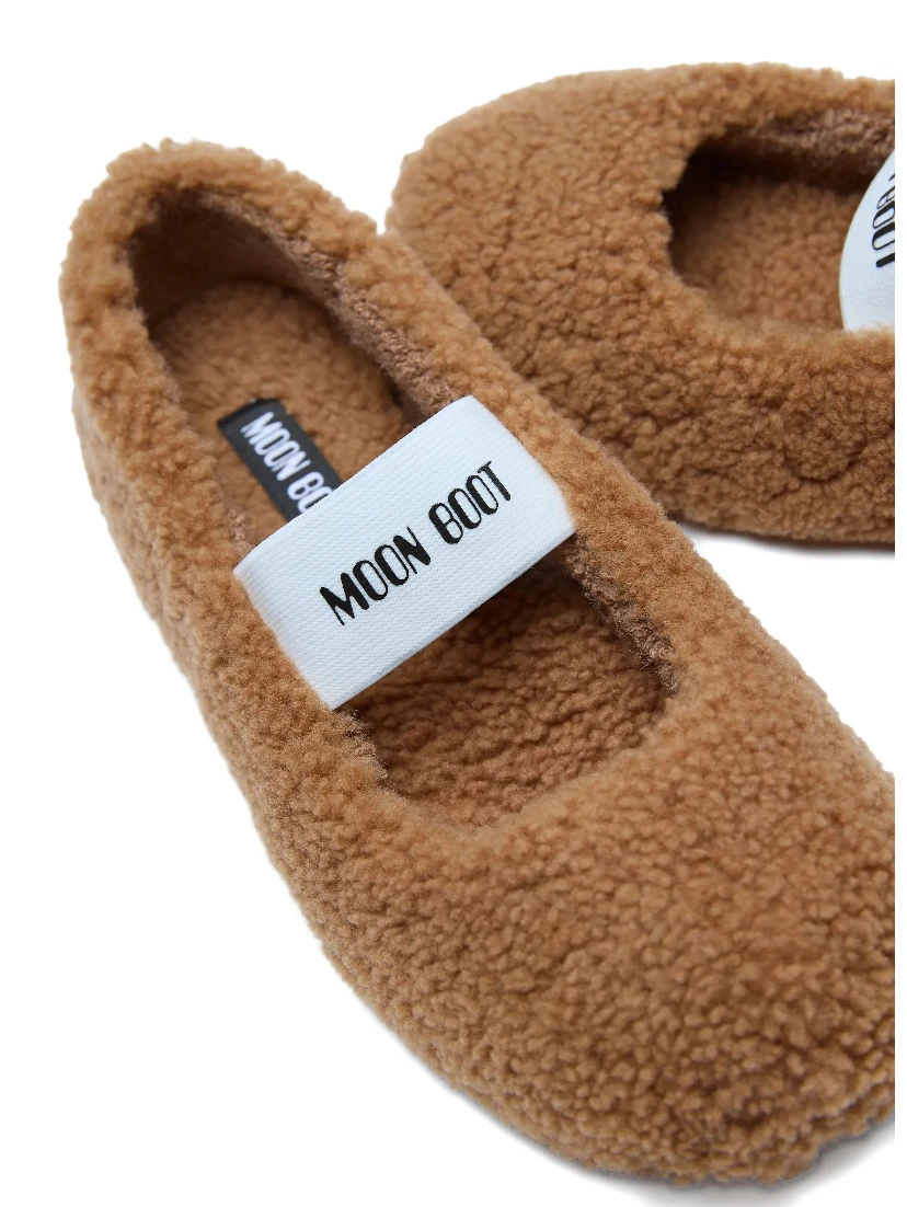 Moon Boot Flat shoes Brandy