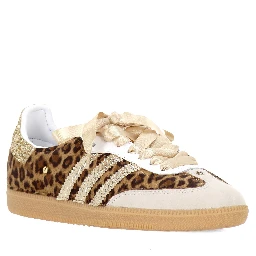 WEARART Sneakers