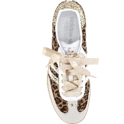 WEARART Sneakers