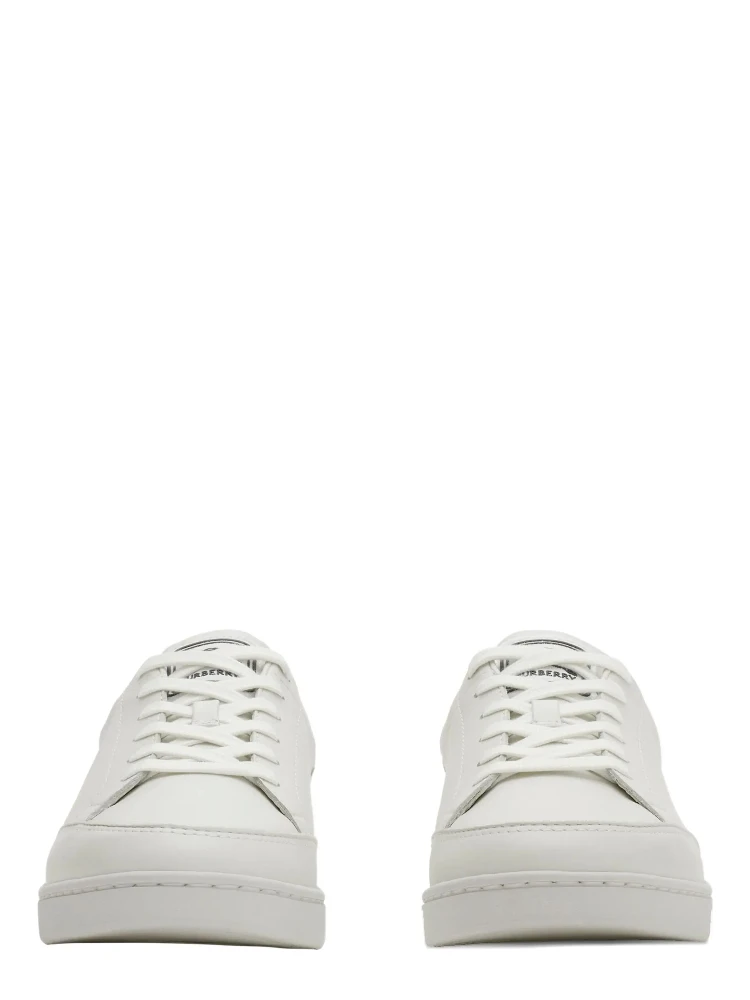 Burberry Sneakers alternative