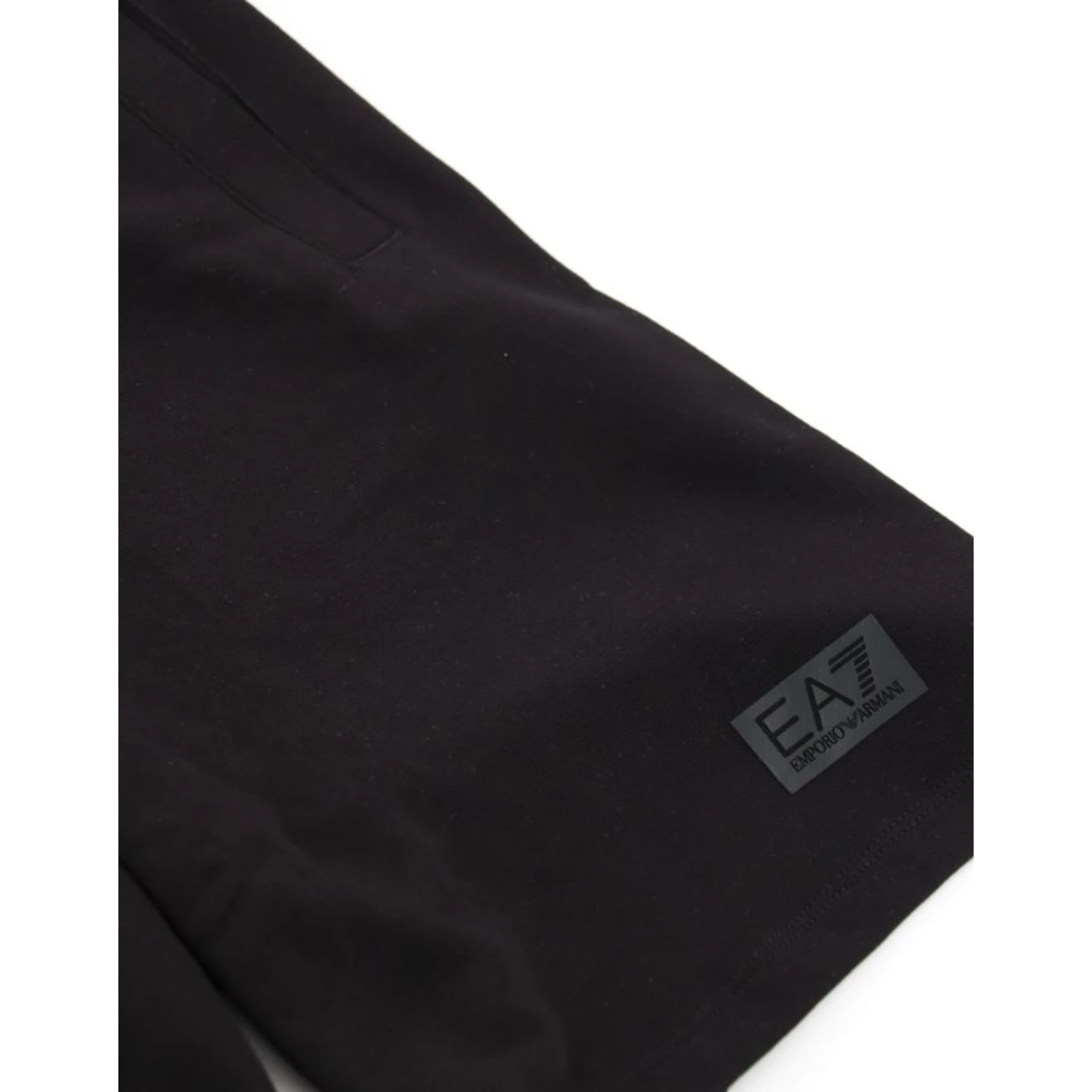 EA7 Shorts