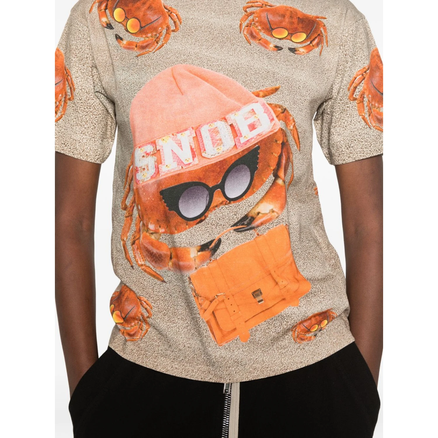 THE ARTISTYLIST T-shirts and Polos