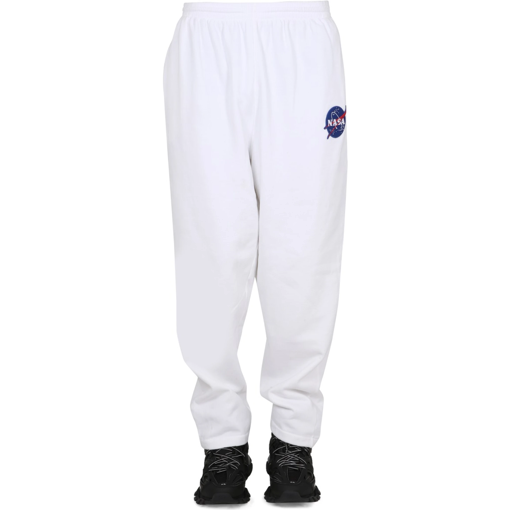 PANTALONE JOGGER CON PATCH