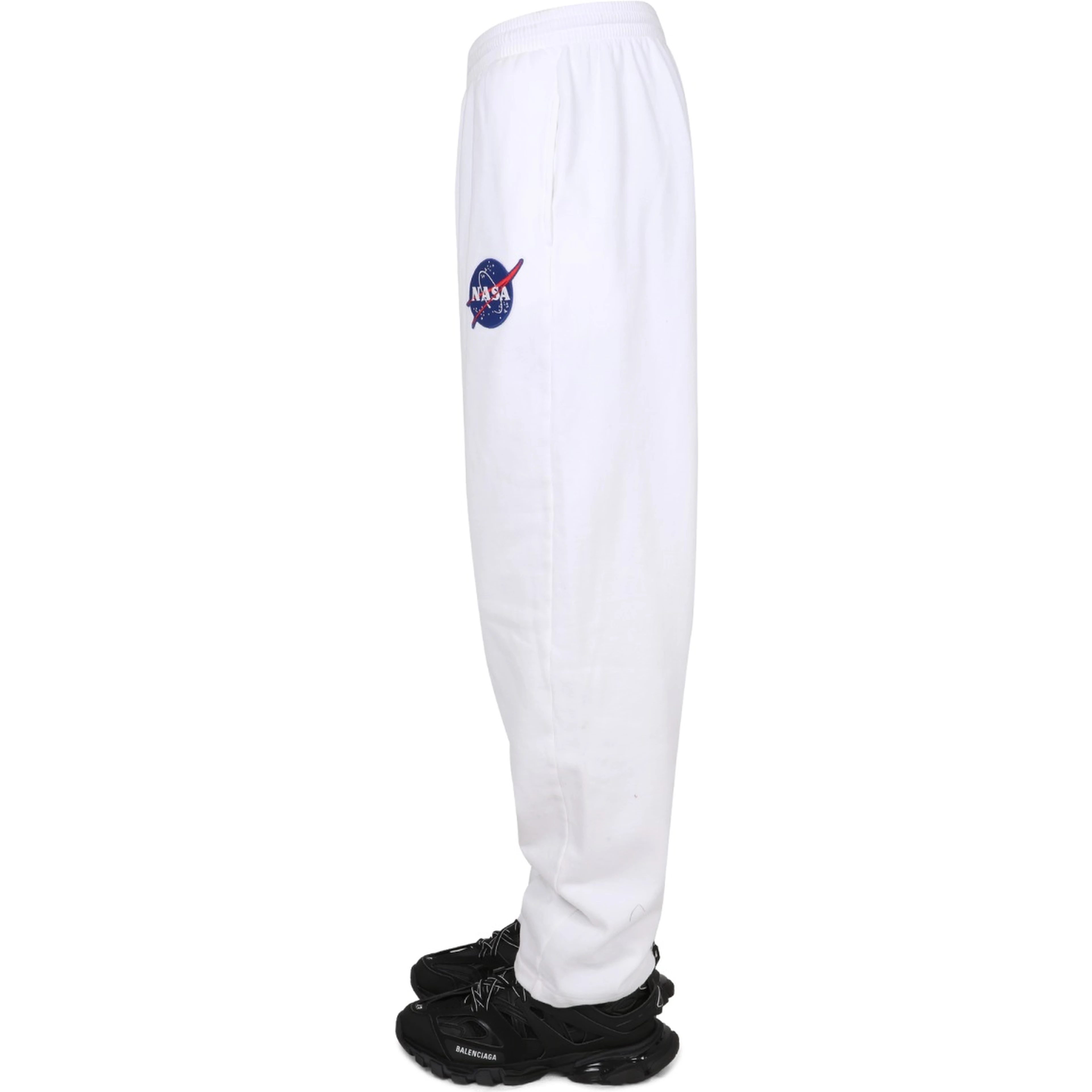 PANTALONE JOGGER CON PATCH