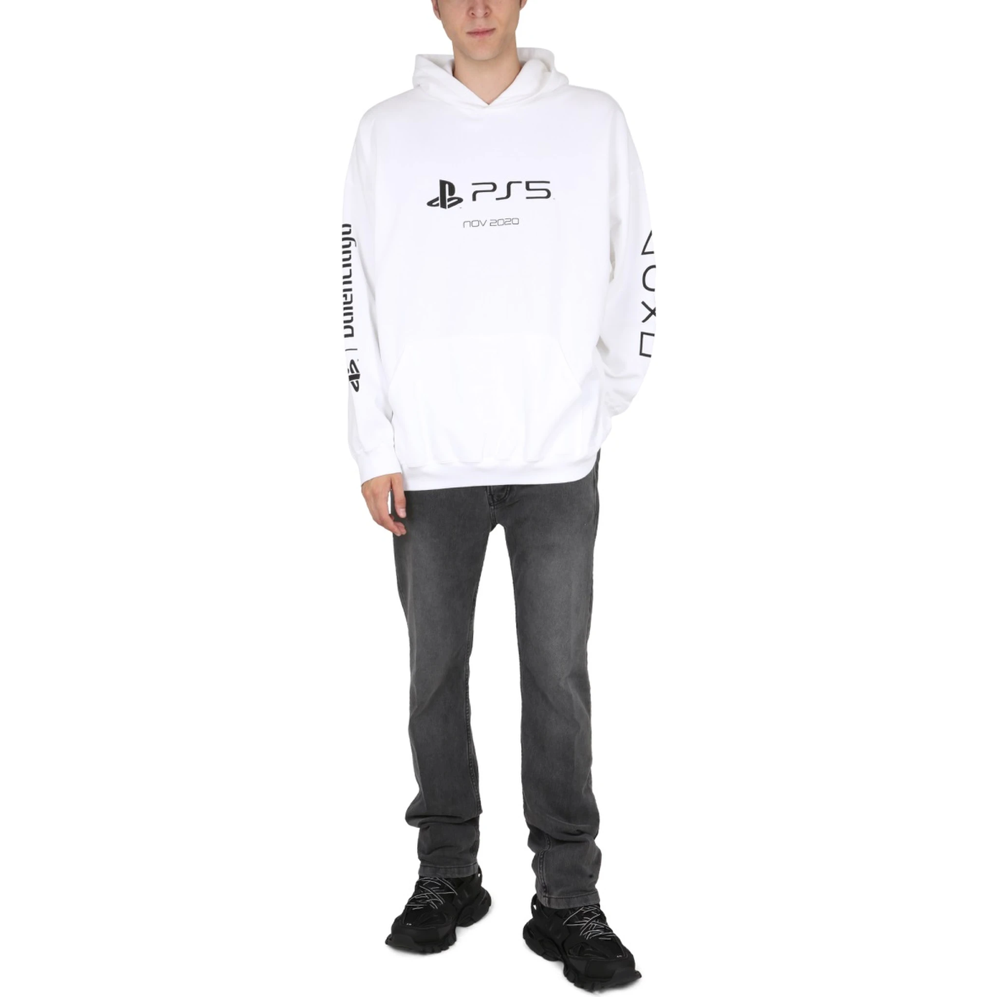 JEANS CON PATCH LOGO