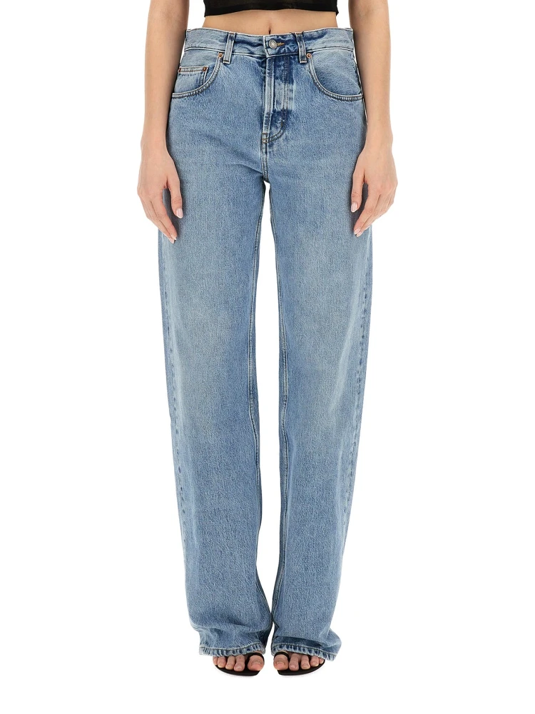 JEANS IN DENIM