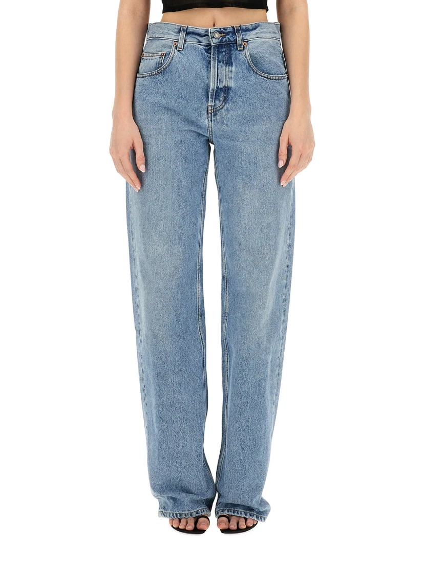 JEANS IN DENIM