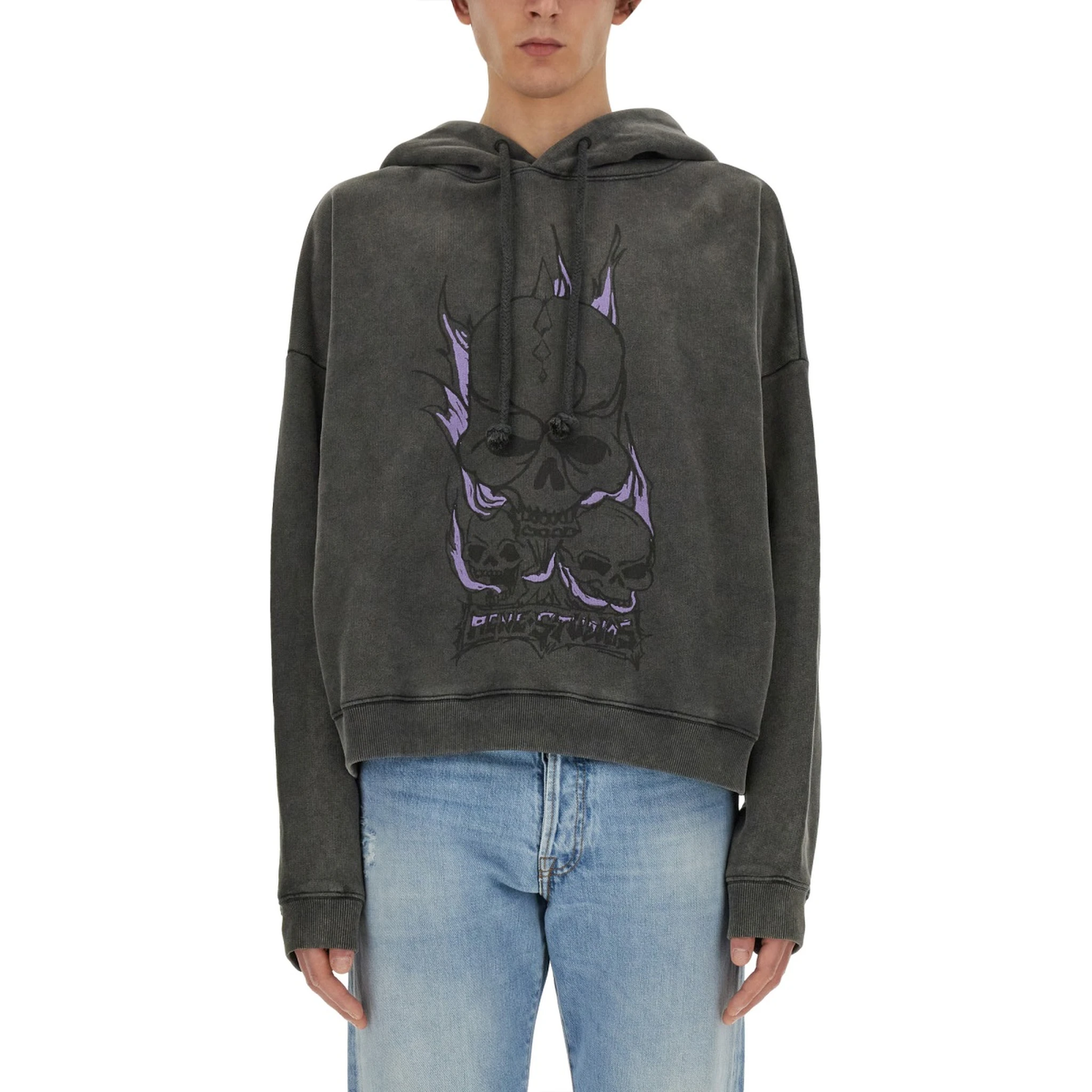 SKULL PRINT SWEATSHIRT