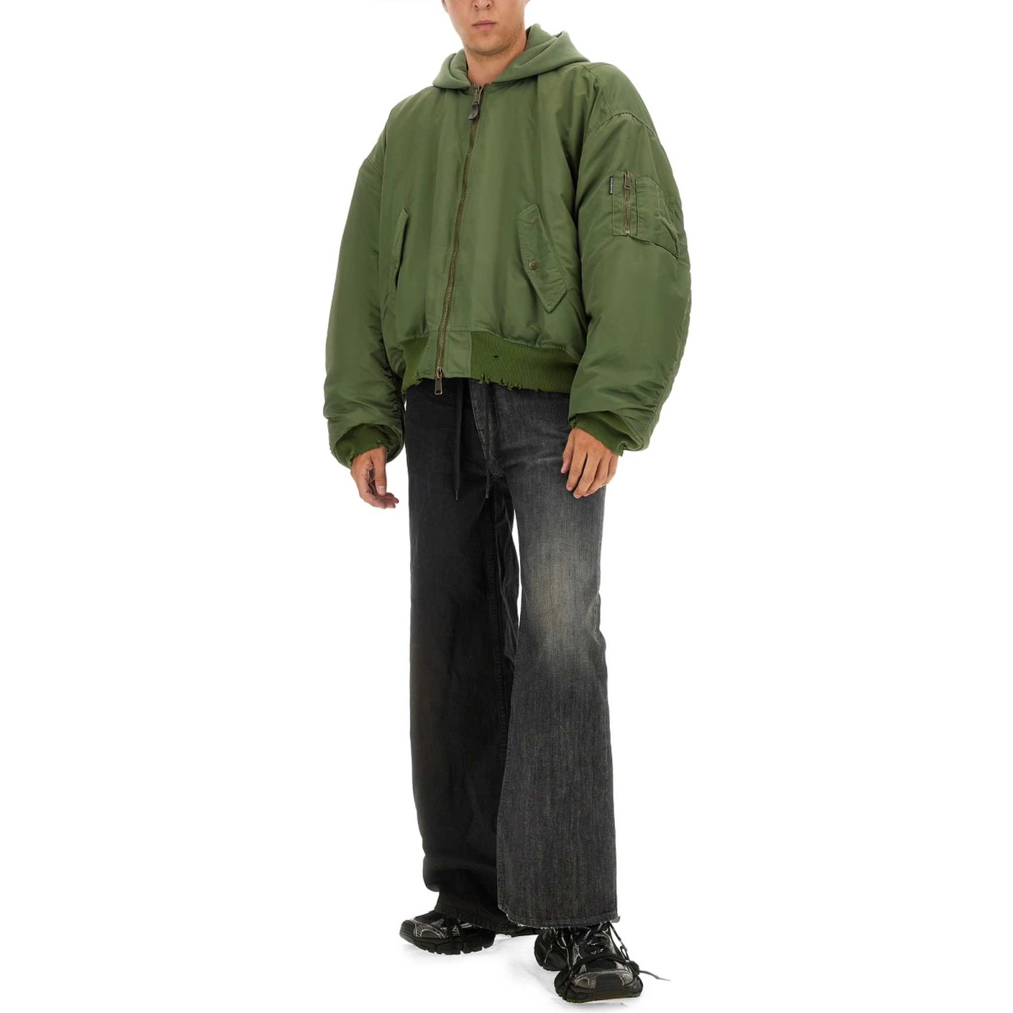 FIFTY-FIFTY JEANS
