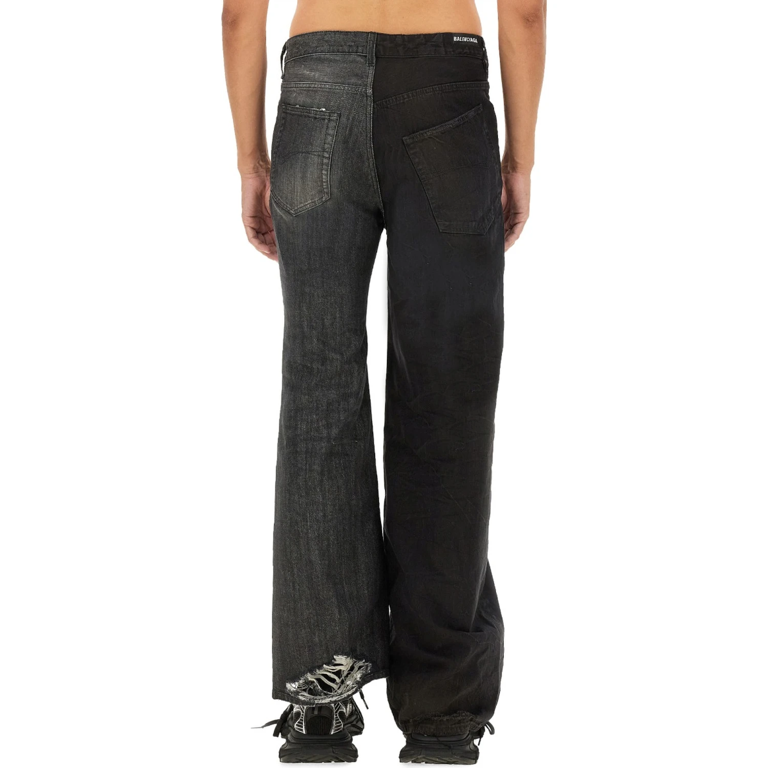FIFTY-FIFTY JEANS