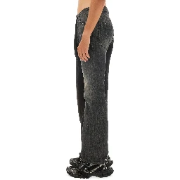 FIFTY-FIFTY JEANS