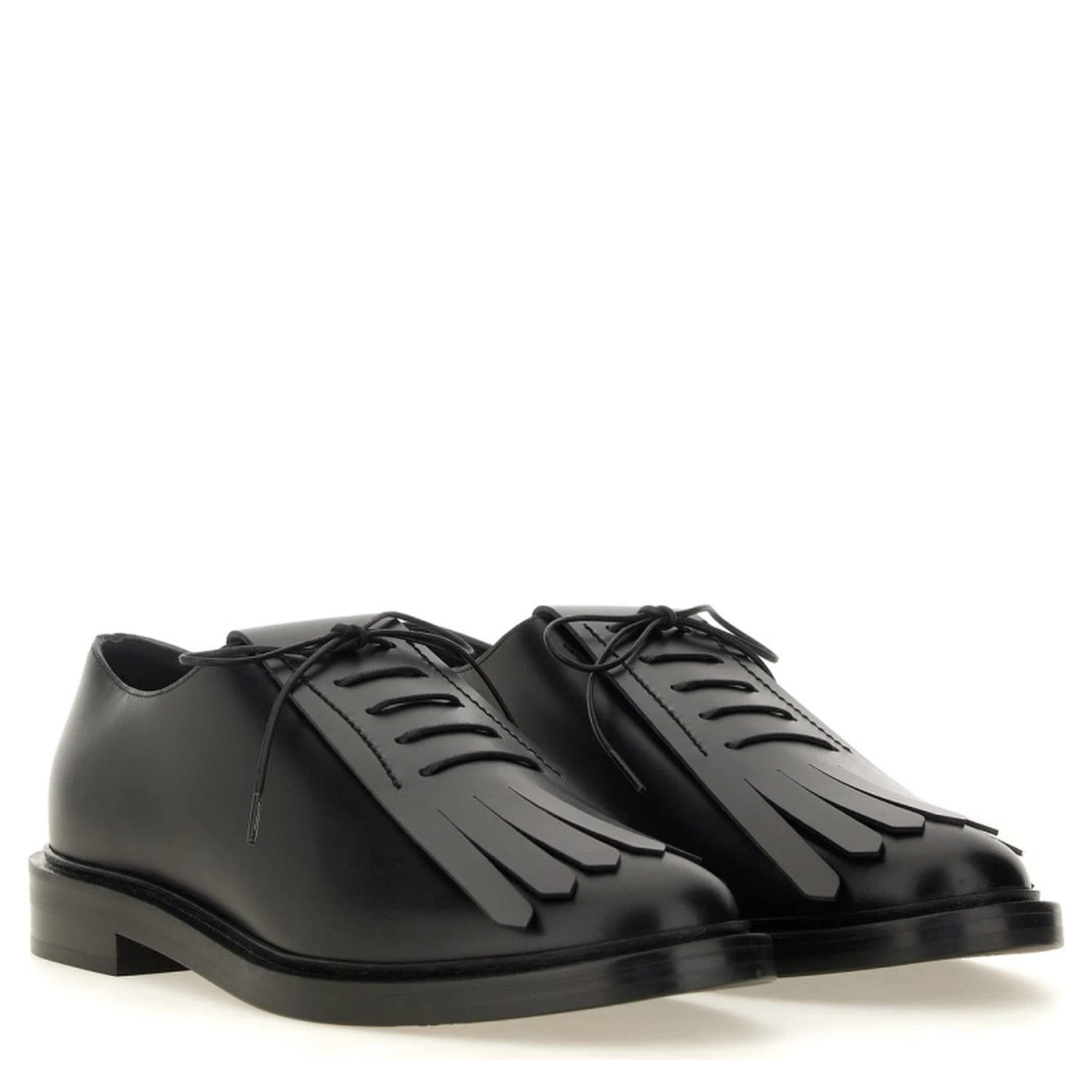 LEATHER DERBY.