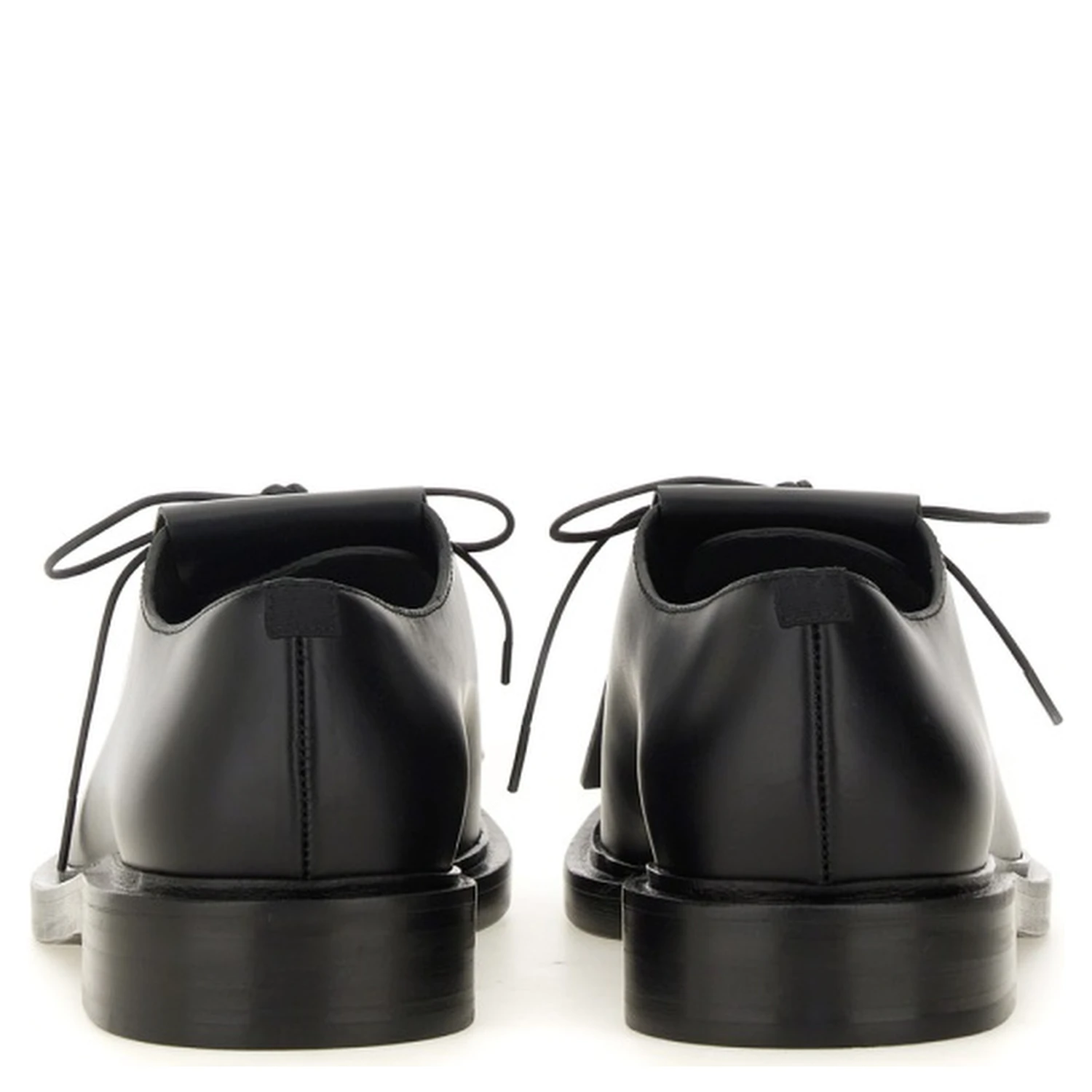 LEATHER DERBY.