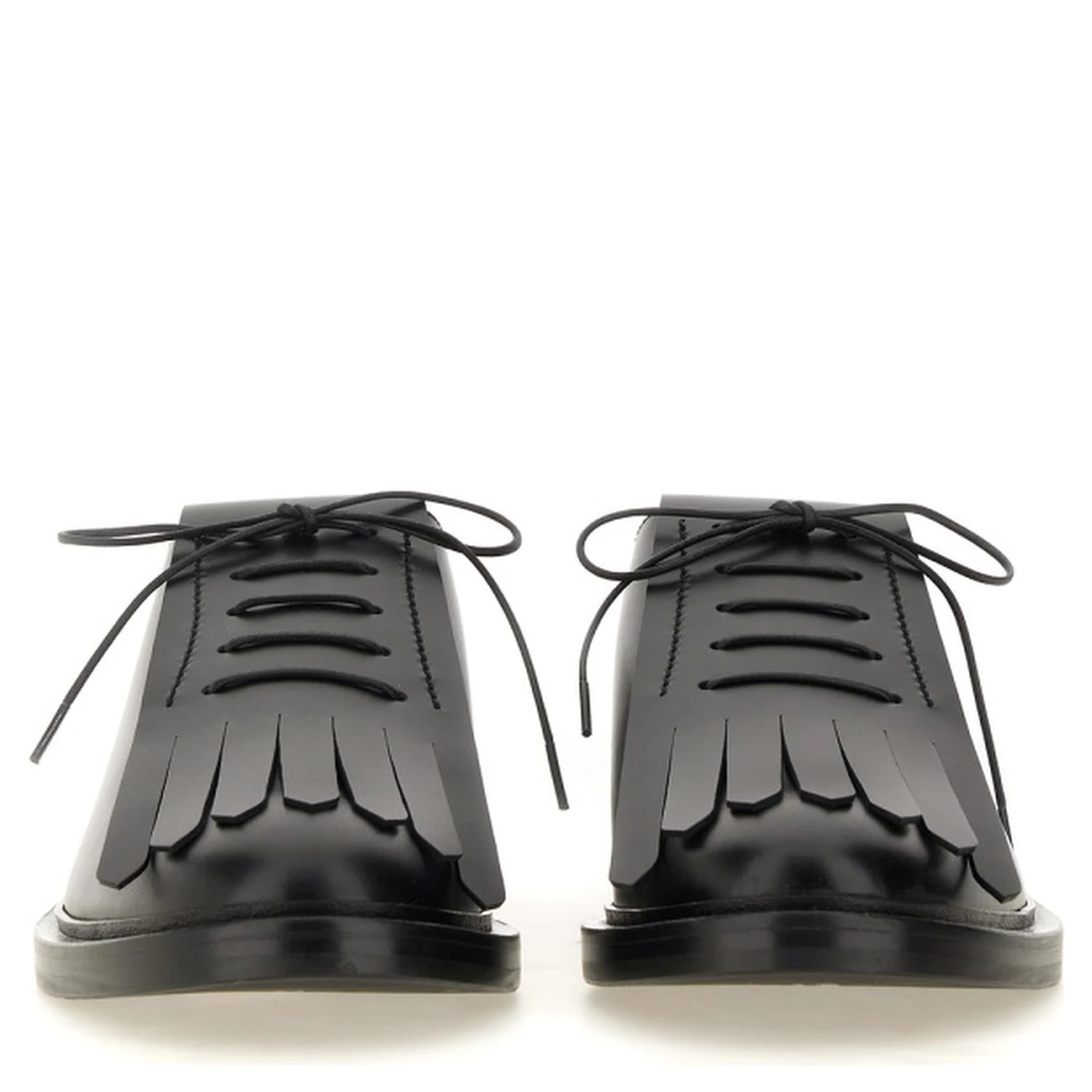 LEATHER DERBY.