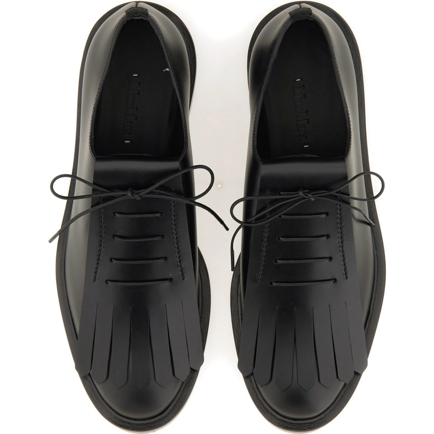LEATHER DERBY.