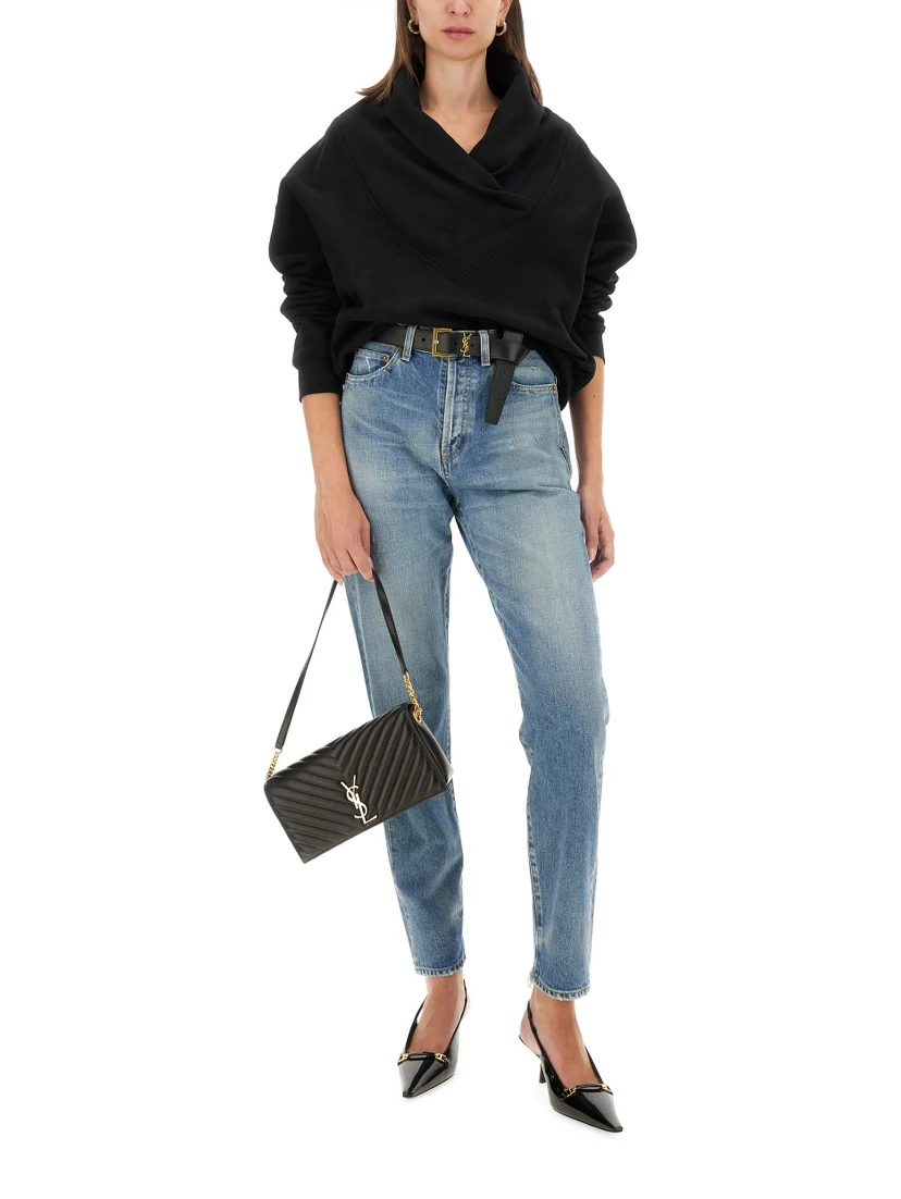 V-NECK SWEATSHIRT
