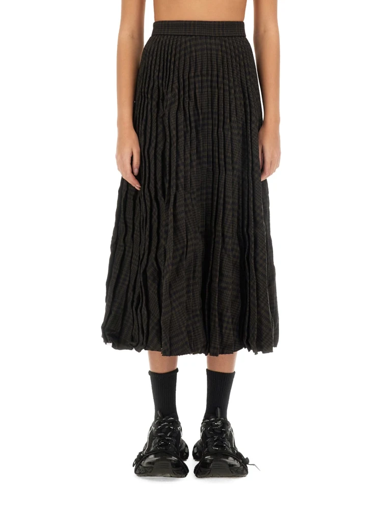 PLEATED SKIRT.