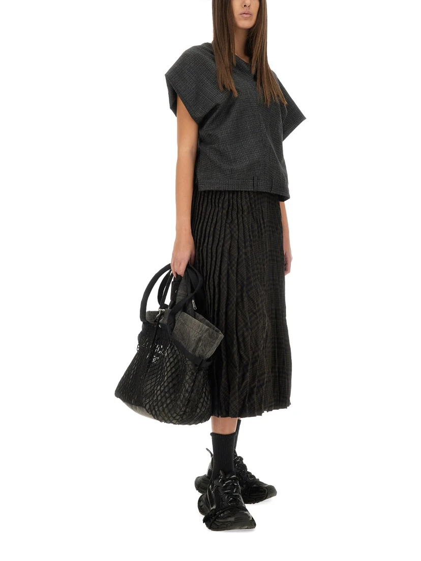 PLEATED SKIRT.