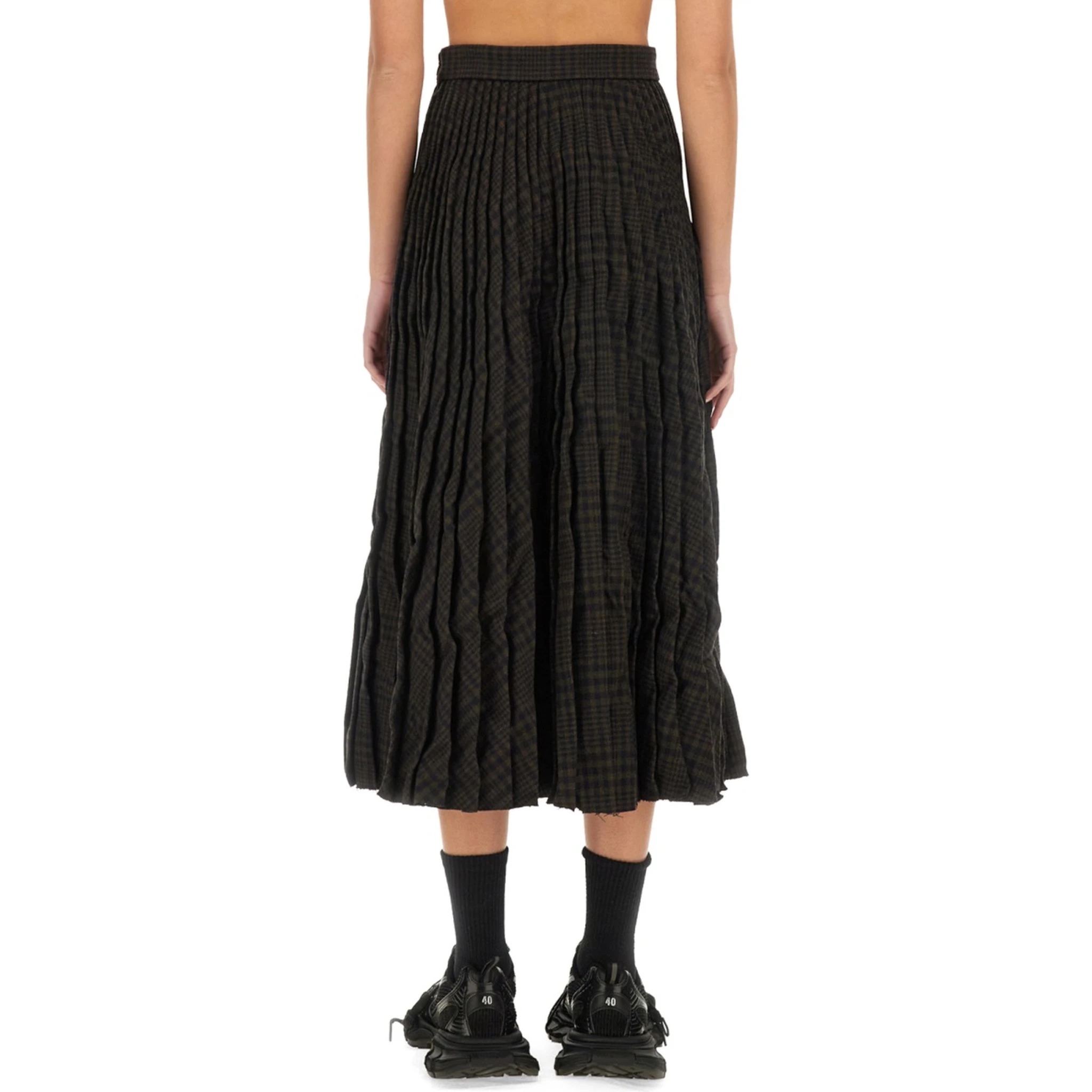 PLEATED SKIRT.