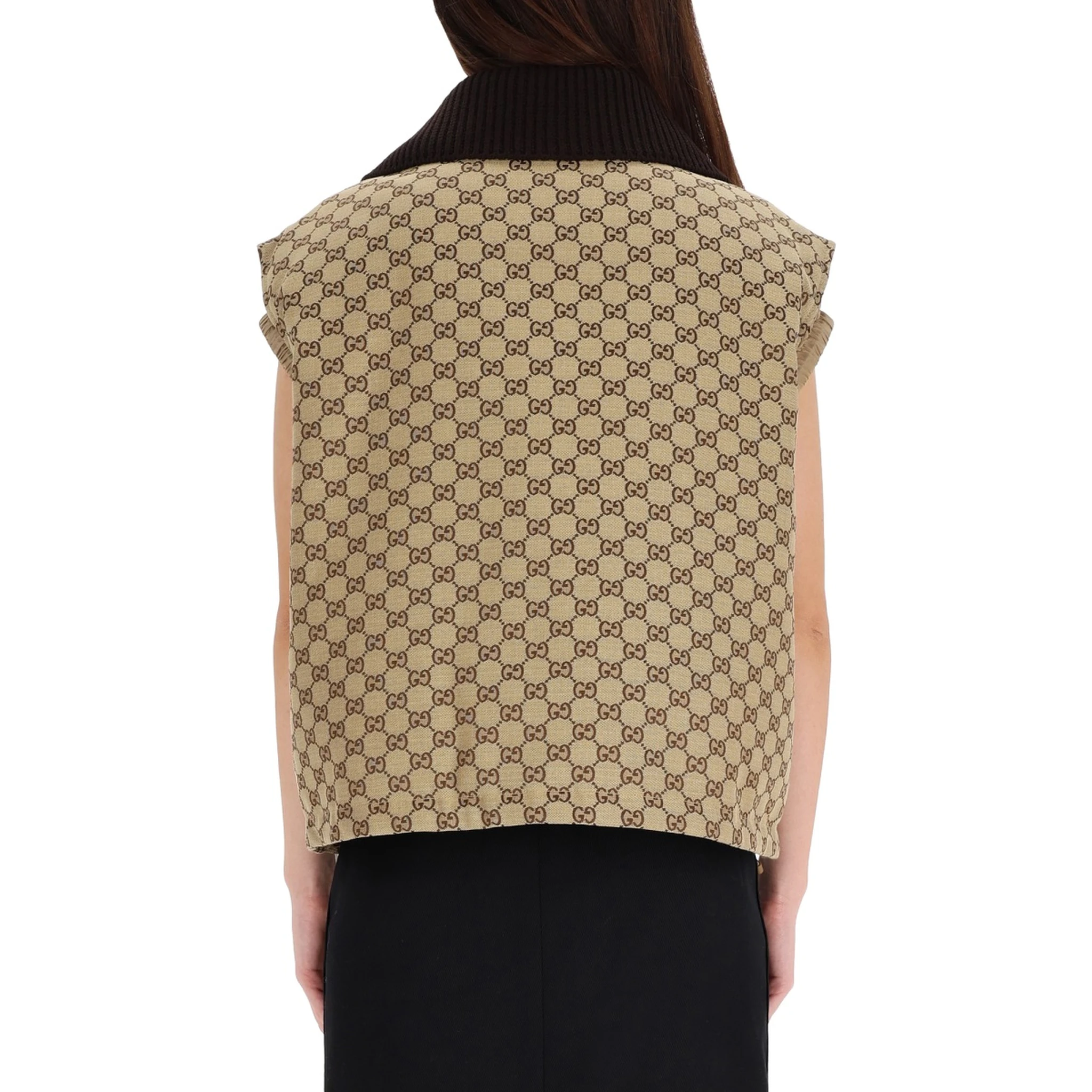 VEST WITH LEATHER LABEL