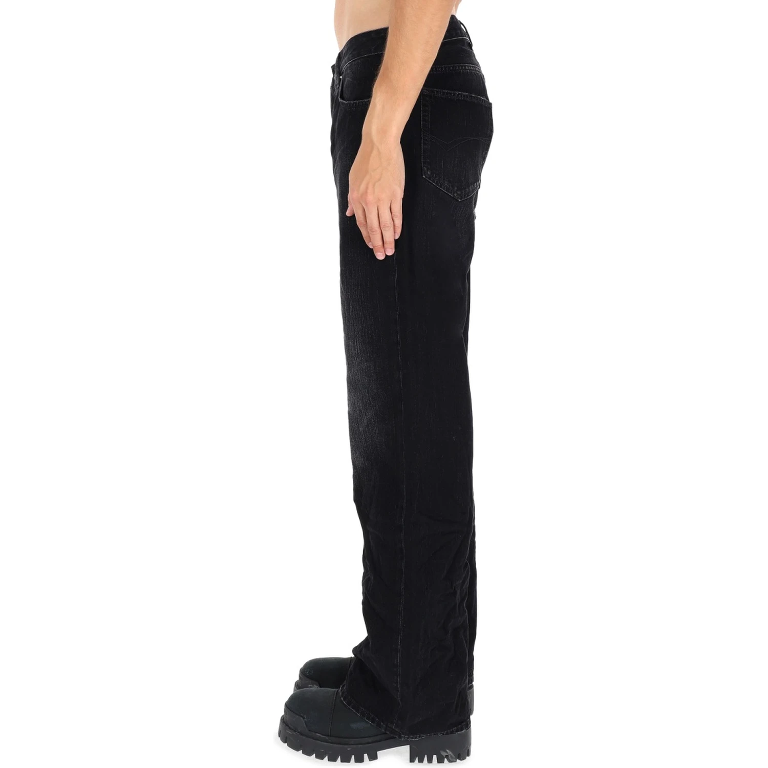 DECONSTRUCTED JEANS