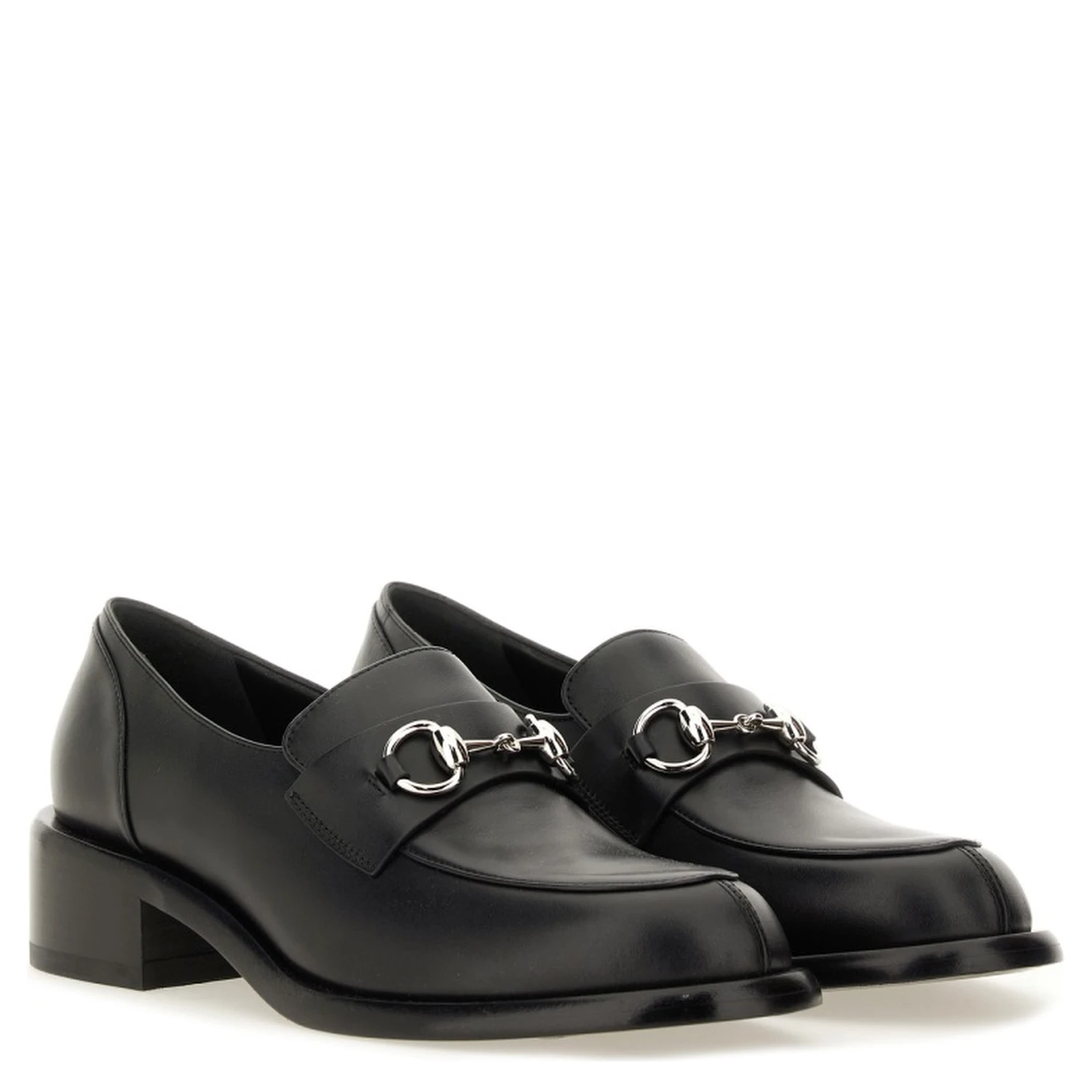 MOCCASIN WITH CLAMP