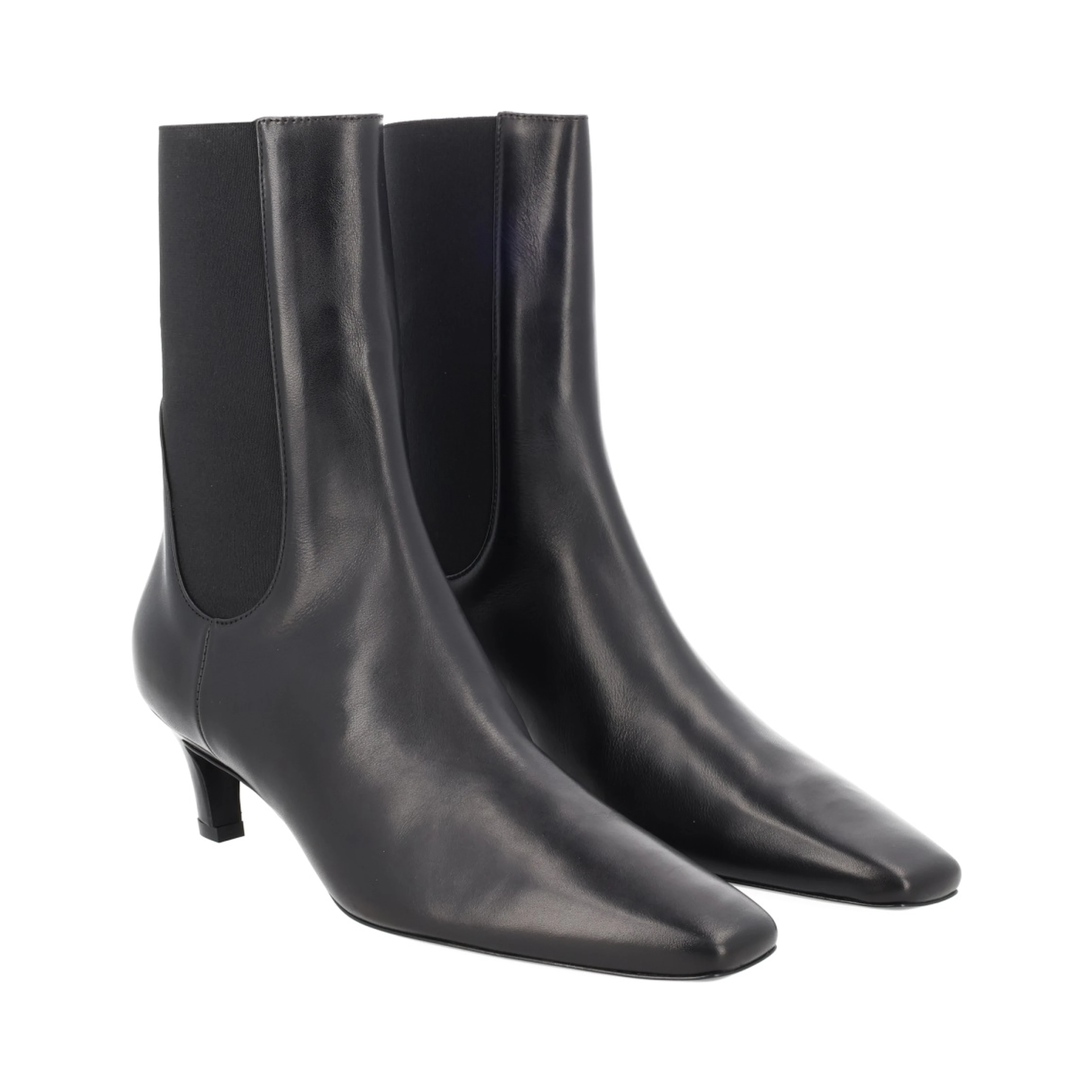HEELED BOOT