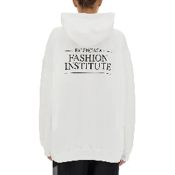 FASHION INSTITUTE LARGE FIT SWEATSHIRT