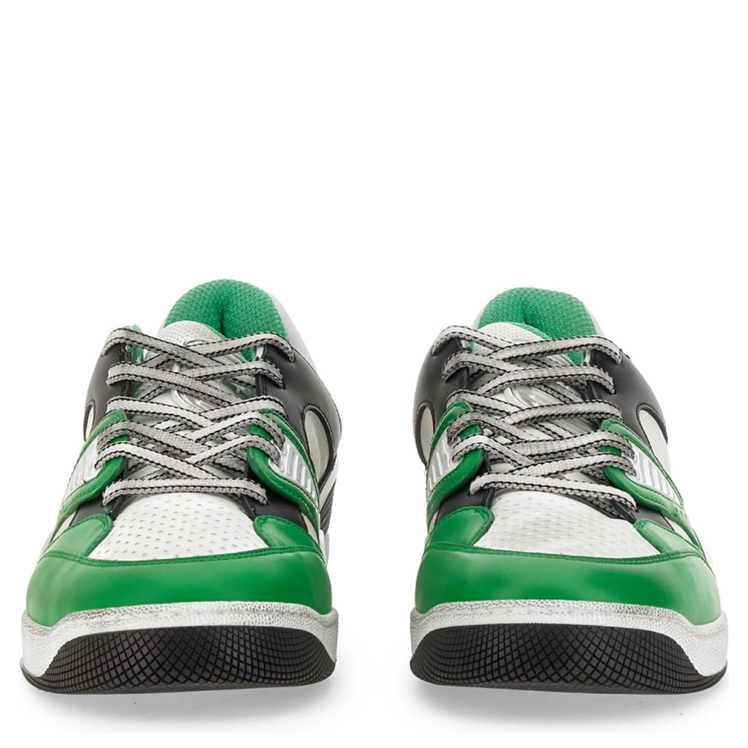 SNEAKER BASKETING