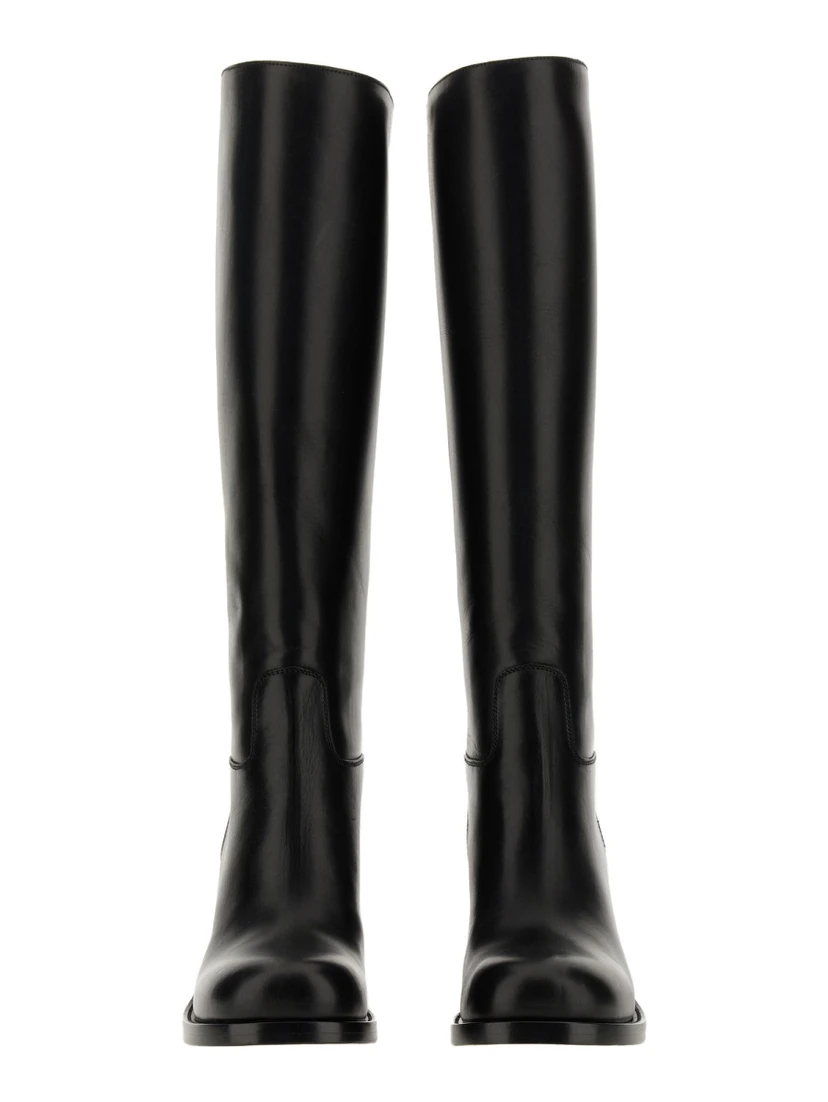 BOOT HORSE