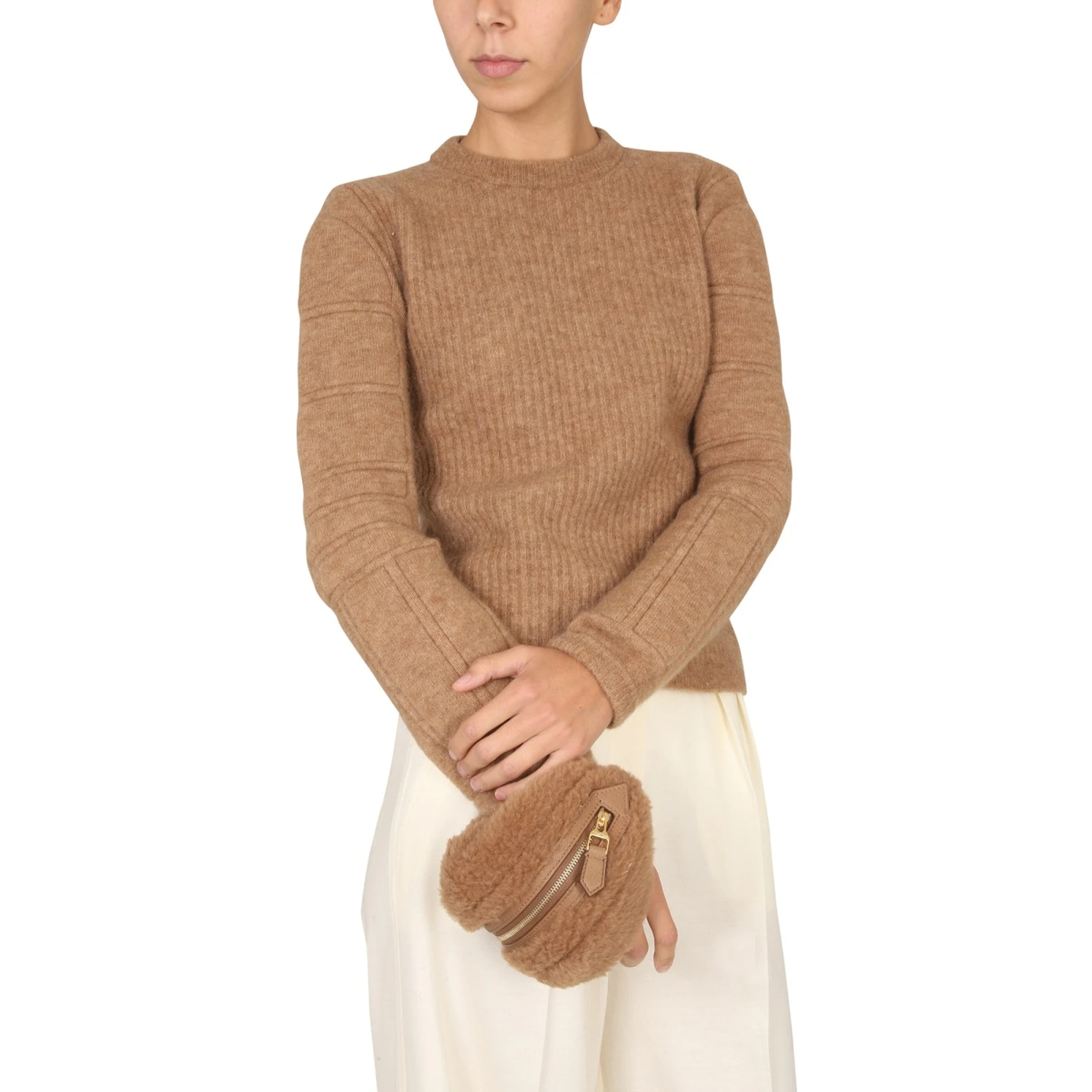 MOHAIR YARN KNIT