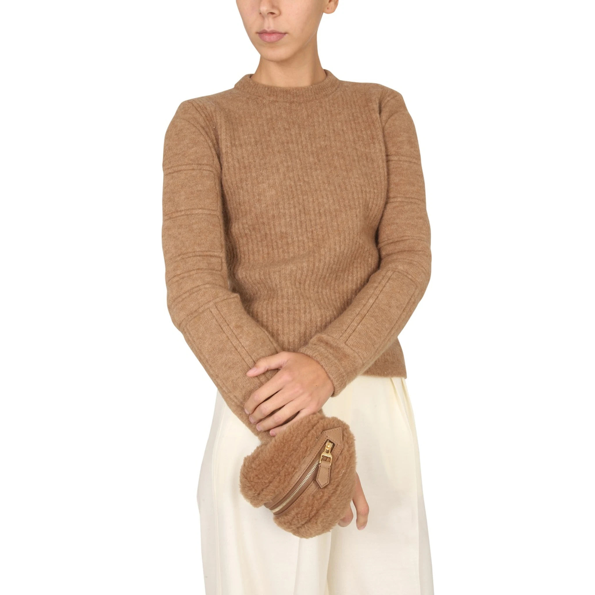 MOHAIR YARN KNIT