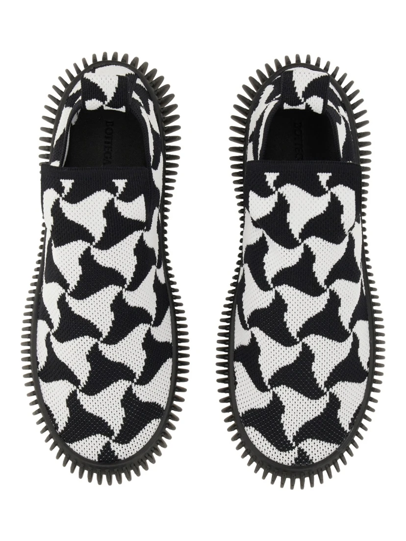 KNIT SLIP-ON SNEAKER