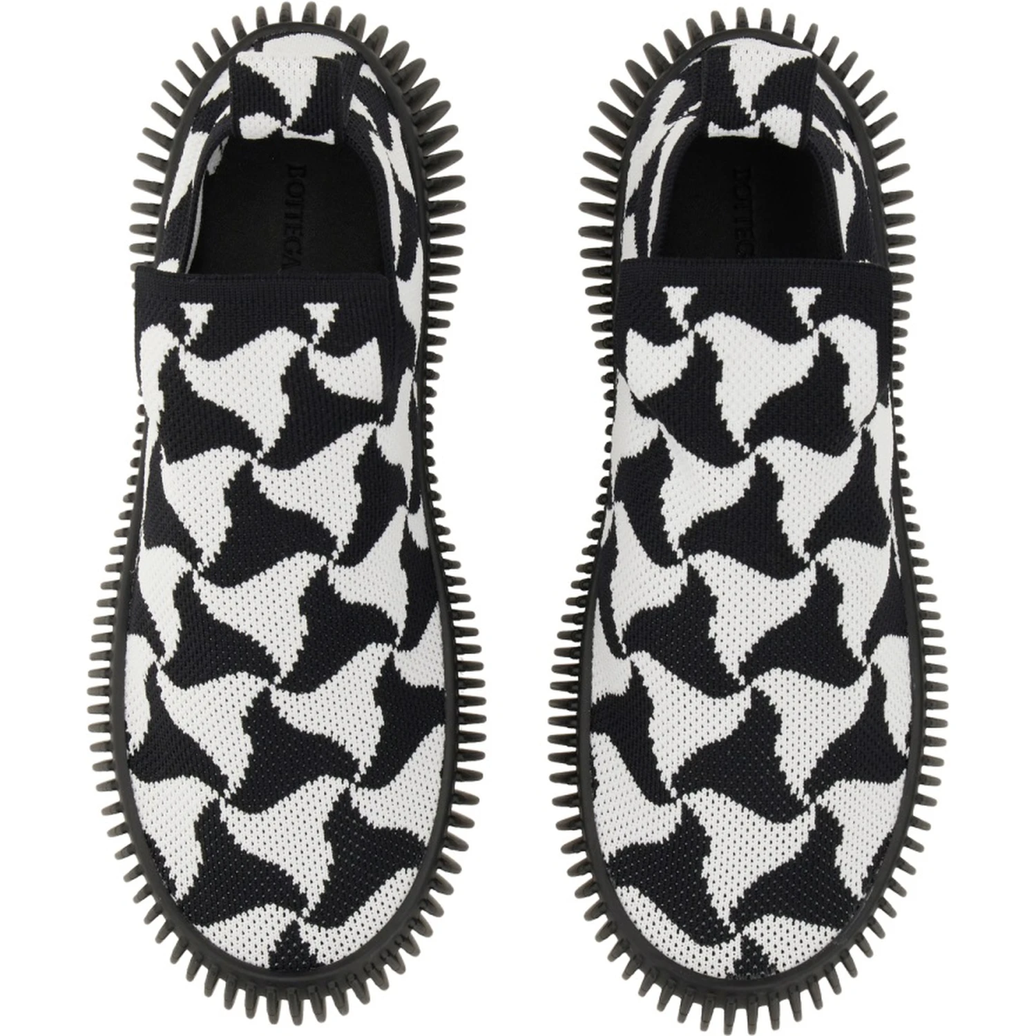 KNIT SLIP-ON SNEAKER