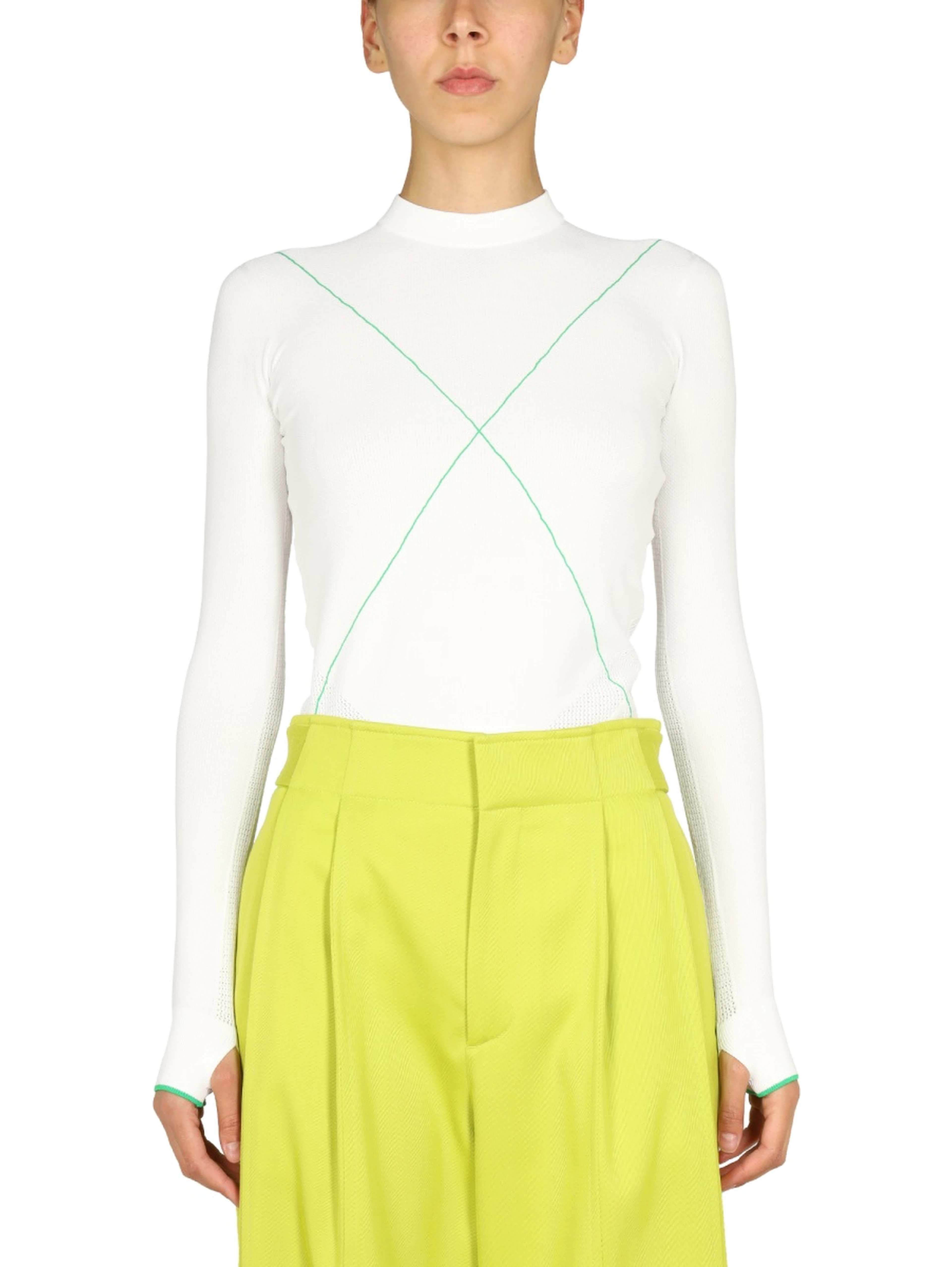 CONTRASTING SEAMS SWEATER