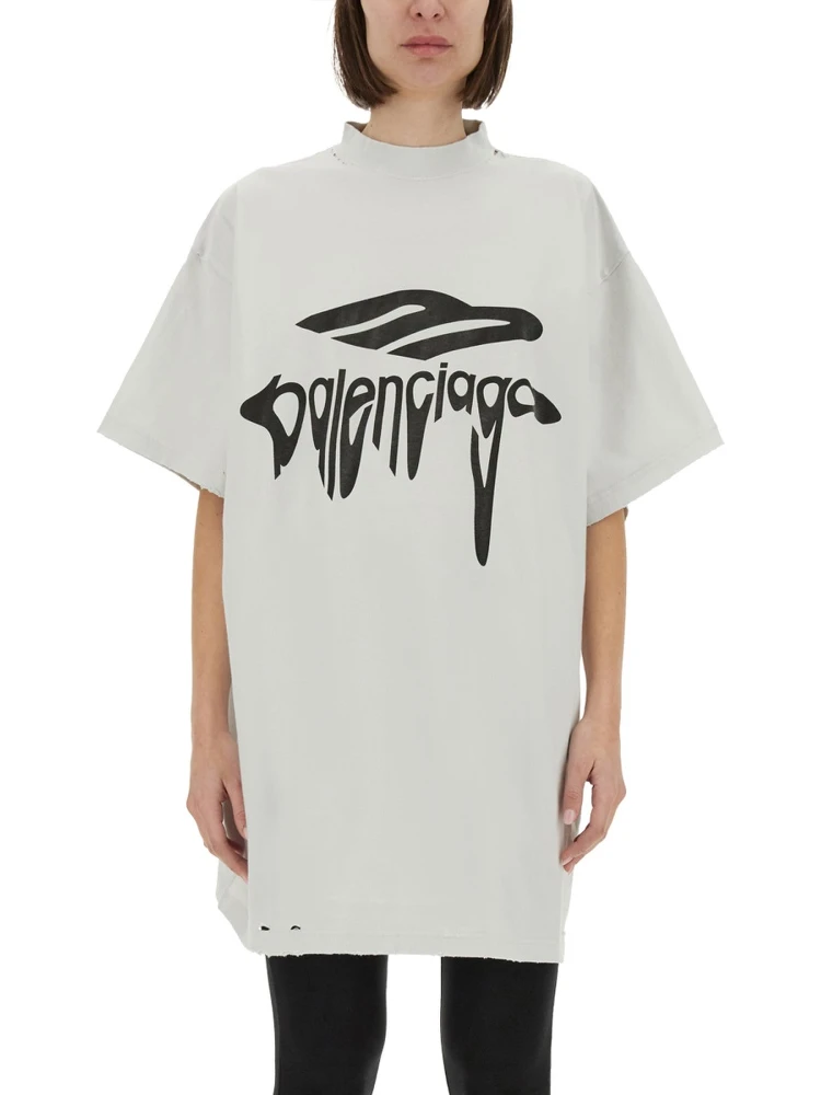 OVERSIZE T-SHIRT