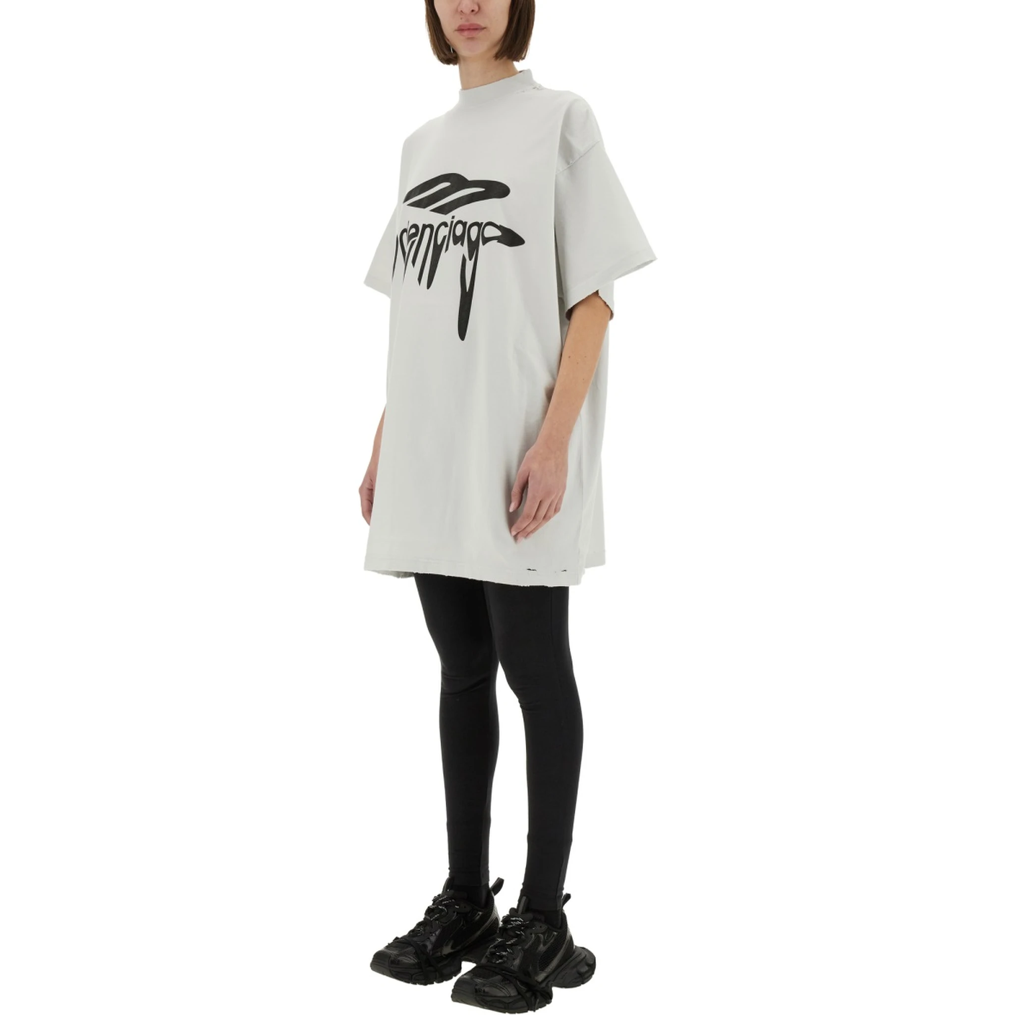 OVERSIZE T-SHIRT